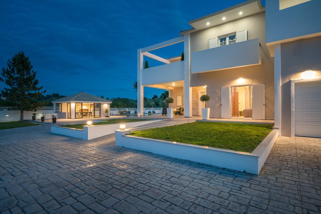 Ostria Luxury Villa Pandokrátor Exterior foto